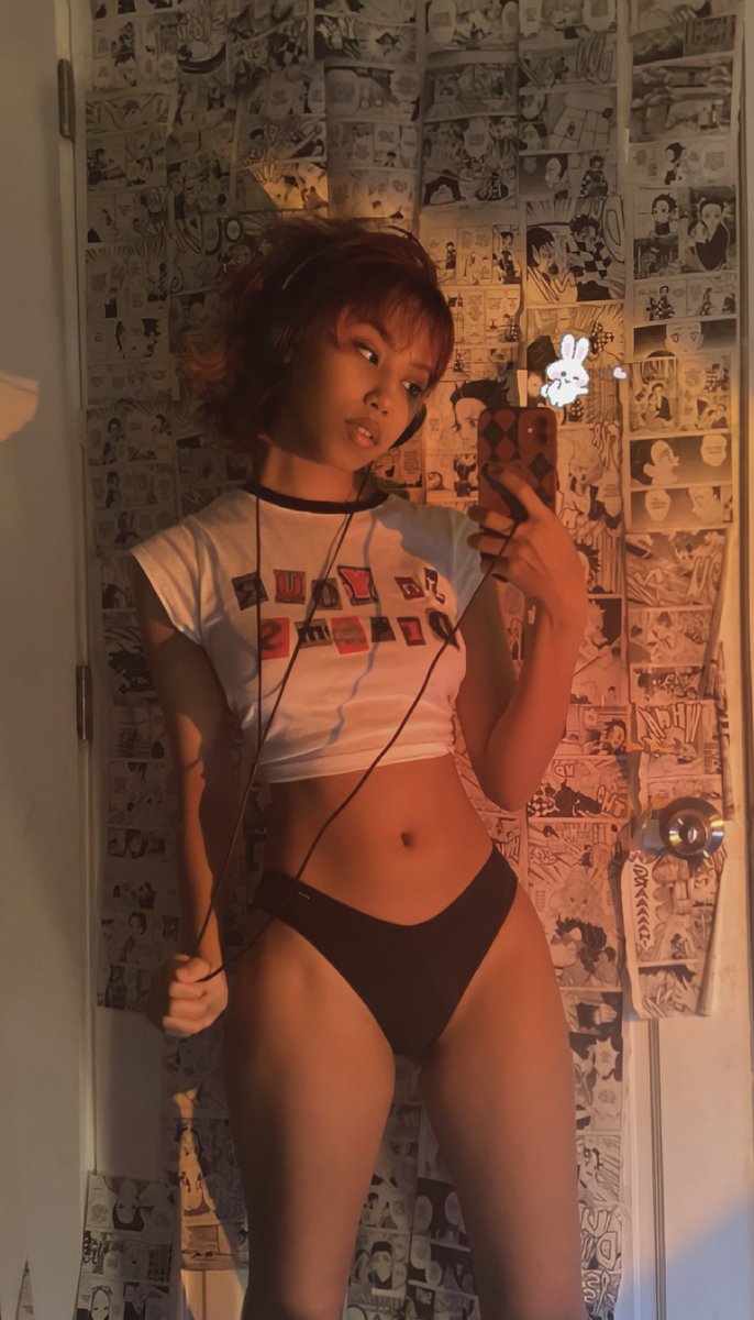 🐰 X:ssä: prob the last pic im gonna post of myself in 2021 ❤️‍🔥🖇  t.coCdCghBOzXi  X