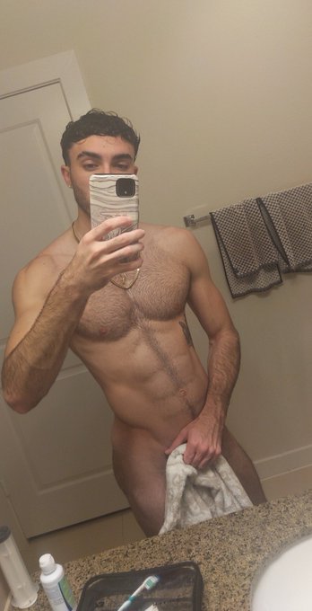 Shower thoughts 🚿 https://t.co/jn1vc3Iru6