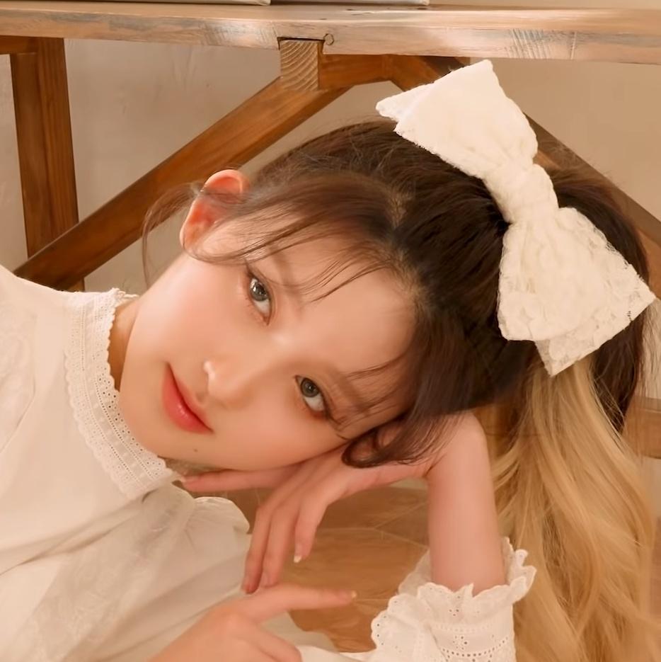 FHrYgkUVkAcEQWu?format=jpg&name=medium