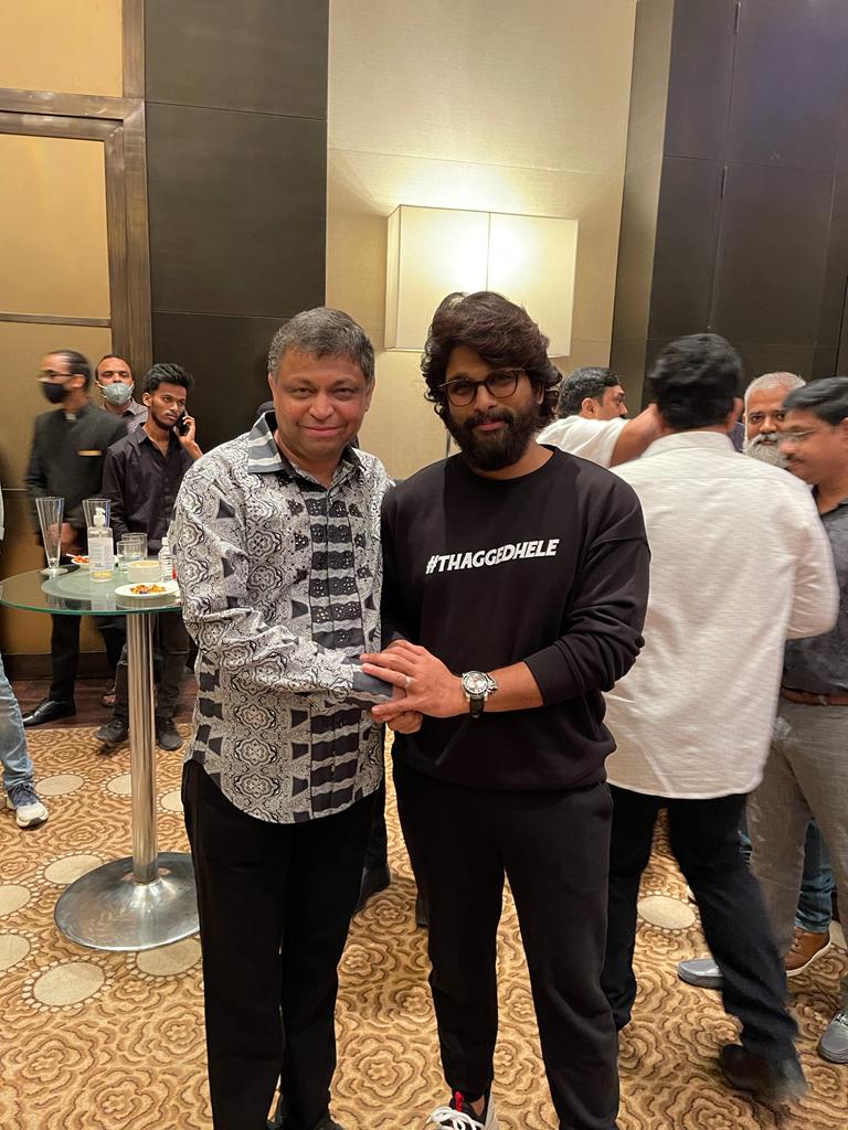 GTelefilms's tweet photo. #PushpaSuccessMeet!
@alluarjun @iamRashmika @aryasukku #FahadhFaasil @Dhananjayaka @Mee_Sunil @anusuyakhasba @ThisIsDSP @AAFilmsIndia @GTelefilms https://t.co/3EZ50QVW1W