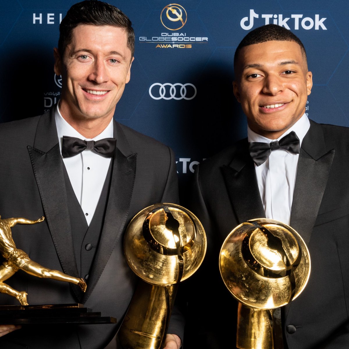 _FutbolMania_'s tweet photo. ¡Cuánta calidad para una foto! https://t.co/XnF8JflZsl