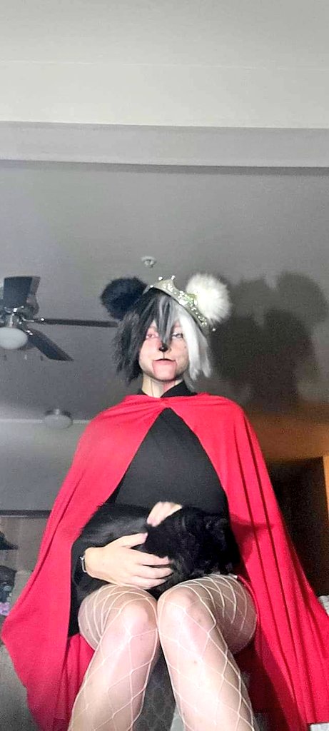 PlagueCos's tweet photo. "thrills, chills, kills!"
#danganronpa
(Tap to see full pic) https://t.co/phGx4IOQ9x