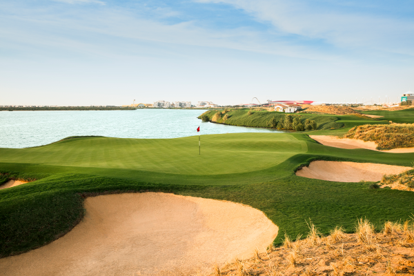 troonint's tweet photo. If you have a few days off before New Years, use a Troon Executive Card to enjoy a game of golf at a Troon facility near you. Learn More > https://t.co/v7cx8pvvcB #ExperienceTroon #PlayTroon #TroonExecutiveCard https://t.co/ftFX8GvUQV