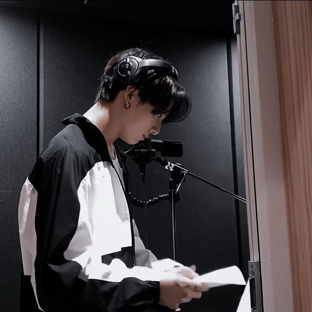 haru tweet media