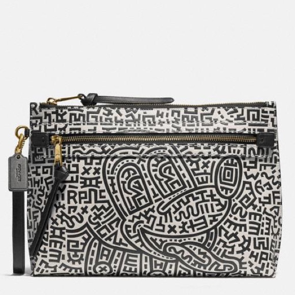 elifer09's tweet photo. So good I had to share! Check out all the items I'm loving on @Poshmarkapp from @iheartresale #poshmark #fashion #style #shopmycloset #freekisses #coach #luckybrand: https://t.co/yUfdIGeQ0Q https://t.co/9KxUBXy6mY