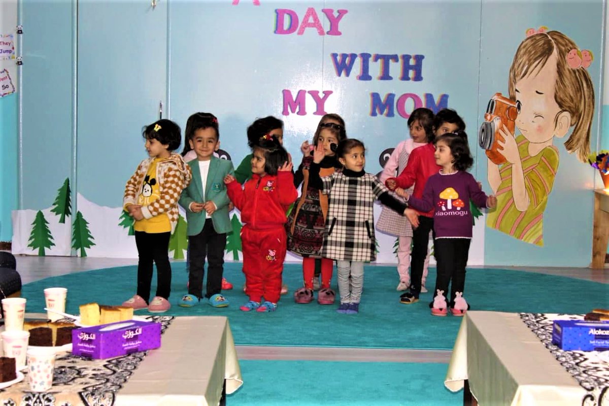 AfganTurkMaarif's tweet photo. #Parents-Teacher Meeting was held in #KG section of Afgan-Turk Maarif #International School, "#aADAY WITH MY #MOM". #Children played many fun #games and performed different #activities with their moms. 🇹🇷🏫👨‍👧‍👦 https://t.co/qJn8j7m07J