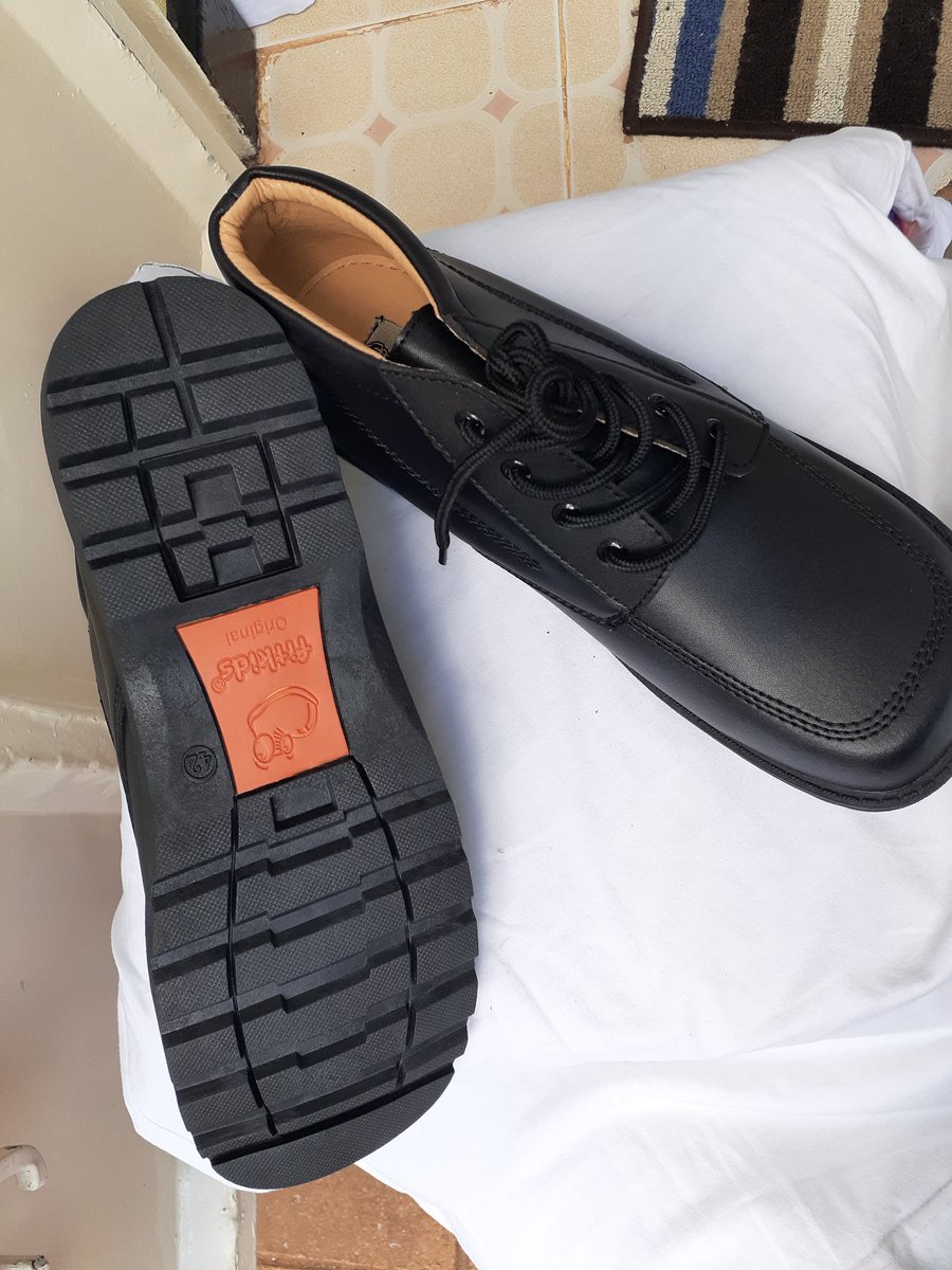 msonlid81's tweet photo. @johnnjenga Premium quality school shoes. Leather with rubber sole, memory form inside. Light weight. Delivery within nairobi at low fees. IG @somanazoshoes https://t.co/NlrOqfhnMY