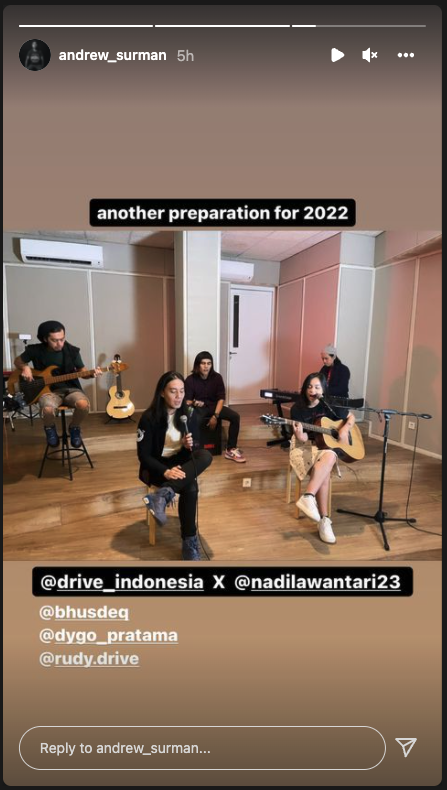 Dan sepertinya di taun depan bakal ada kolaborasi lagi nih antara band <a href="/driVeindonesia/">DRIVE</a> sama <a href="/nadilawantari_/">Nadila Wantari</a>. Ga sabaaarr... 🤩

Buat yg belum tau, kemaren mereka jg udah sempet kolaborasi bareng di lagu Anomali. Lagunya bisa didengerin di: open.spotify.com/track/2I59f0Yk…