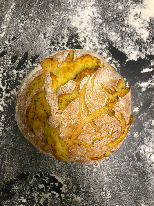 ¡Buenos días! Torta de maíz, elaborada con masa madre activa y harina de maíz natural🥖😍 #TortaDeMaíz