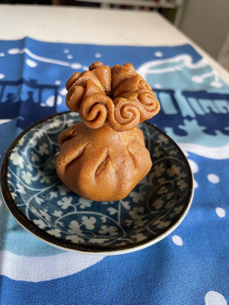 サンタの袋のような形をした古代のお菓子「清浄歓喜団」 奈良時代に遣