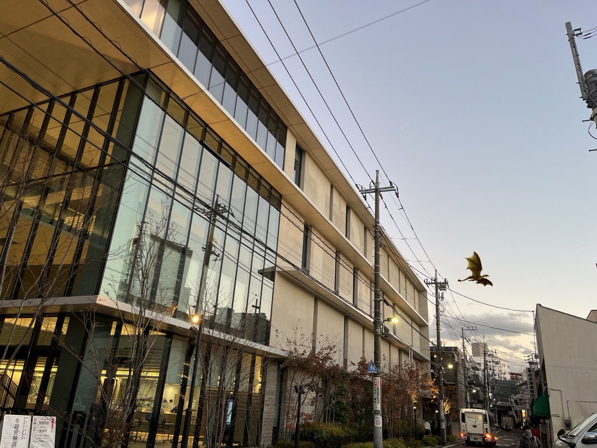 今年も残りわずかとなりました。2021年も本校のTwitterをご覧いただき、ありがとうございました。来年も飛躍の一年になるよう頑張ります。皆さま、良いお年をお迎えください。
#東京音楽大学付属高校