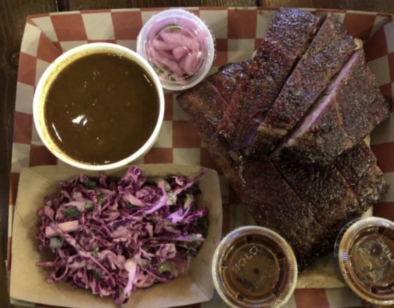 ddignan's tweet photo. “Of all the new barbeque joints I visited in 2021, @foxfirebbq stands head and shoulders above the rest.”

What was my best #KC burger? Cocktail place? Fried chicken? 

READ: https://t.co/lpqQELWjW0

#disKCovery | #FlyoverCountryIsAMyth https://t.co/jv2sP9nUED