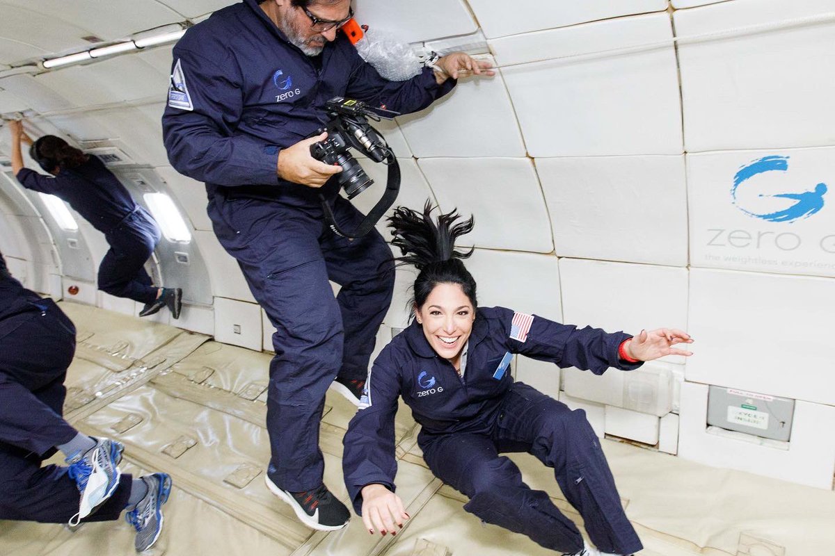 alejandraoraa's tweet photo. ¡Mañana en @cafecnn!

Aquí puedes ser un astronauta por un día. No es una simulación, es la cosa real.

Una experiencia fuera de este mundo, exclusiva de @CNNEE 

Encantada de poder presentárselas mañana junto a @gozerog y @pablocroce https://t.co/0pBTulj1p6