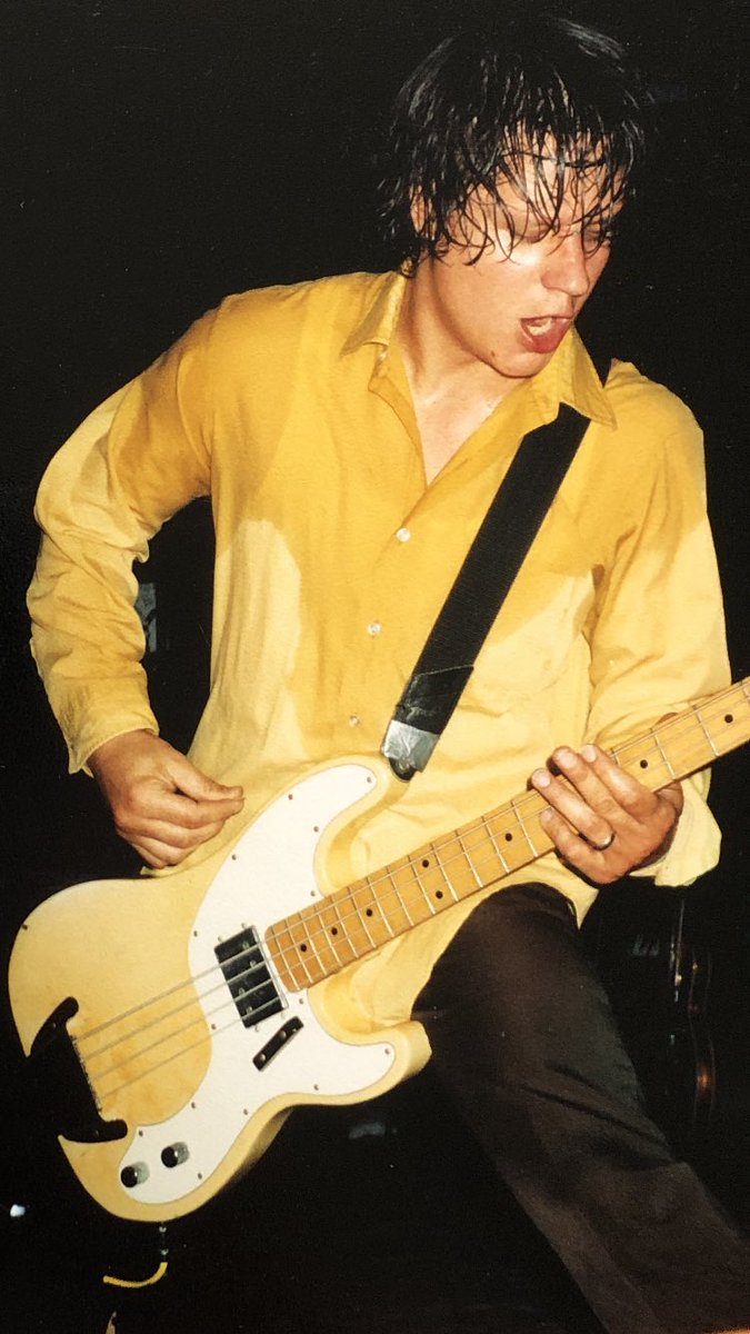 superdrag_sound's tweet photo. Sam Powers at @theTroubadour , West Hollywood, CA, August 3, 2002. #Superdrag #SamPowers #sweat https://t.co/eVYCuK1o5U