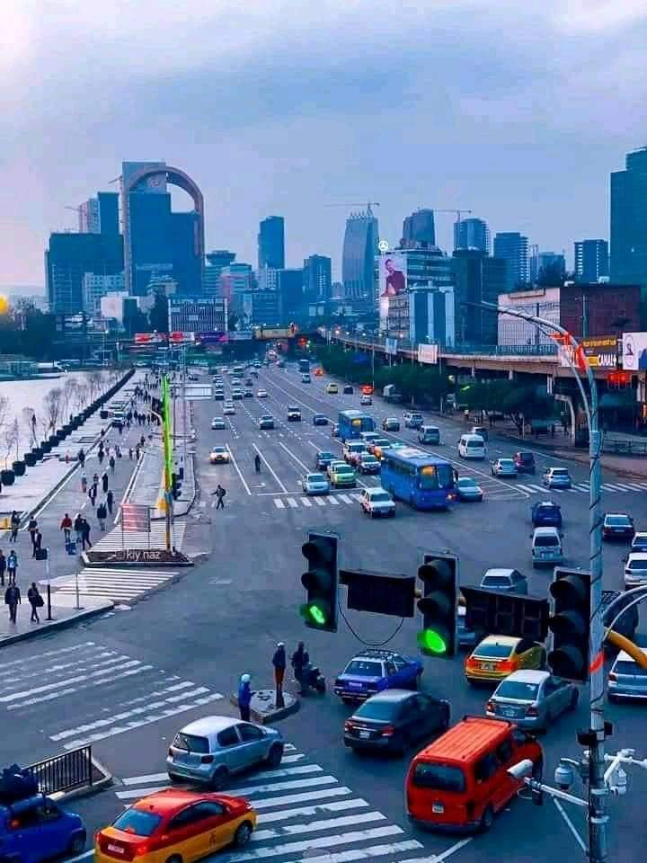 FetiyaMohammed_'s tweet photo. The seat of African union.
Addis Ababa 🇪🇹
#GreatEthiopianHomeComing 
#MyAddis #AfricaUnion 
#NoMore #EthiopiaPrevails 🇪🇹 https://t.co/hFVWfIzMnW
