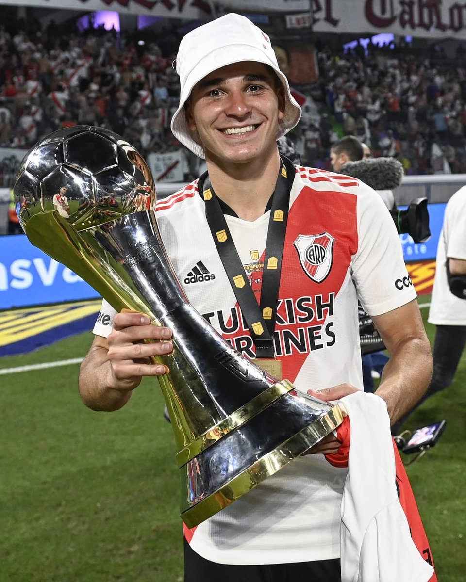 RiverPlate's tweet photo. 🕷🏆😍 https://t.co/qWu9jsluaz