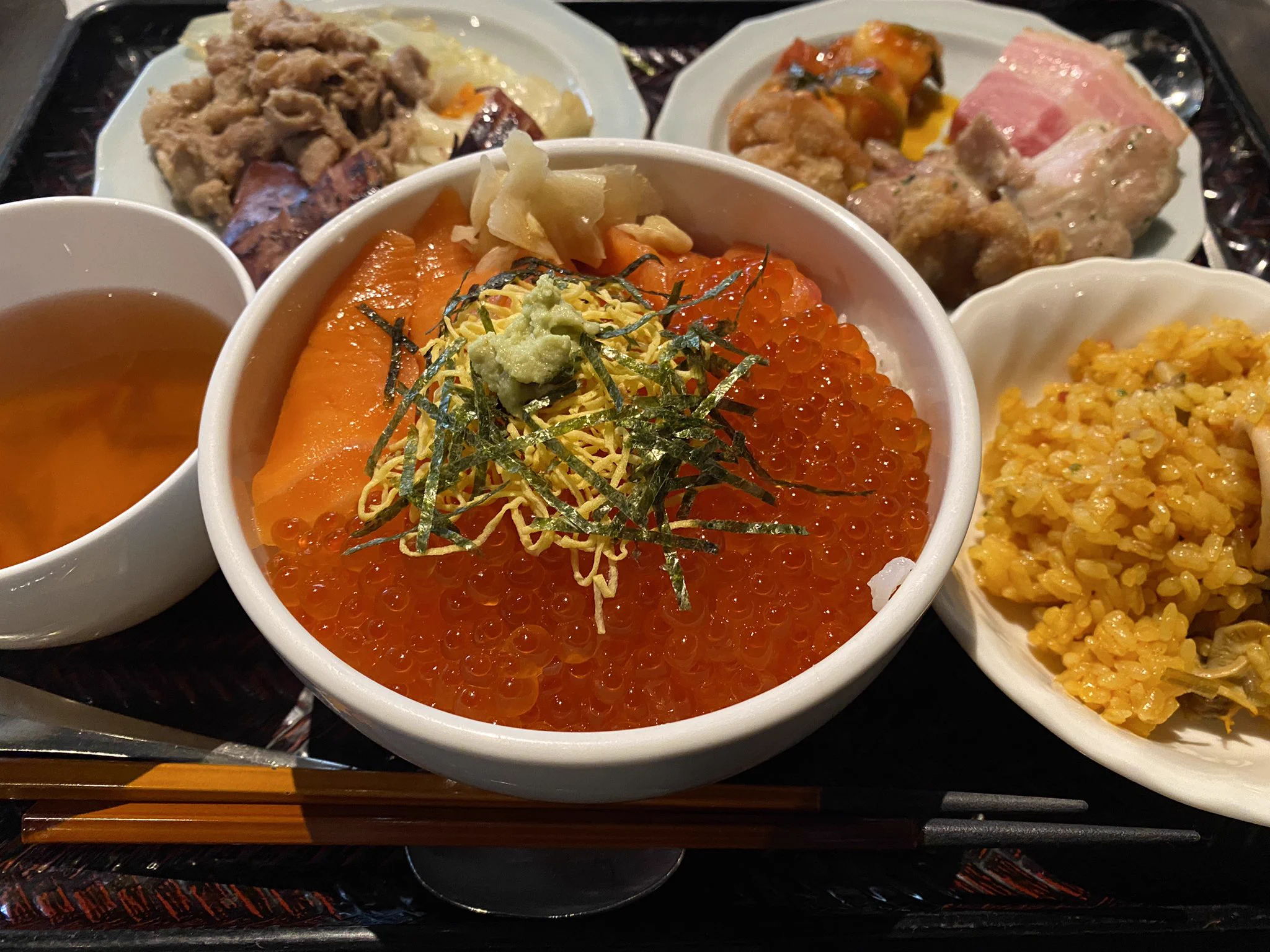 @Holly_carp_10 ラビスタ函館ベイでの朝食
海鮮を食べてスープカレーを飲みます
カレーは飲み物 