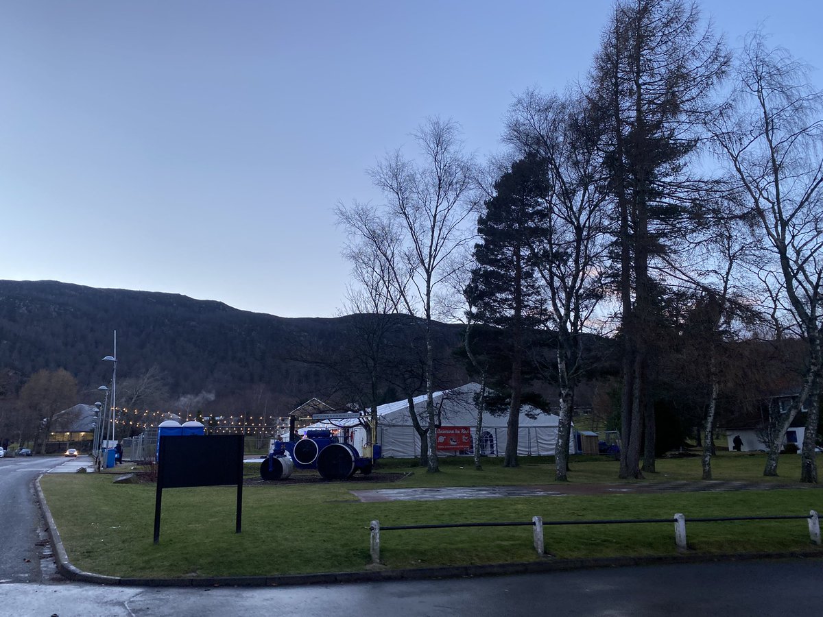 2Dellmhor's tweet photo. Such an achievement for the Aviemore and Glenmore Community Trust @CairngormBid to have Aviemore Ice at the @MacAviemore funded, built and operating this year for local people and visitors to the area ❄️ ⛸ ❄️ Book tickets here https://t.co/8L6Q4zfCl0 https://t.co/TNAqcXmiMm
