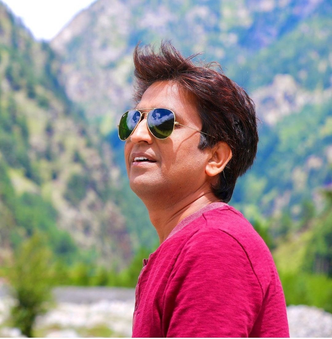 brahamd21930772's tweet photo. @RajatSharmaLive Sir This is my humble request to you please do invite to Kumar Sir..In AAP KI ADALAT!
And also invite me because my great wish to meet Kumar sir!
I am big fan of both of you.💕 https://t.co/ki6TfVkqlF