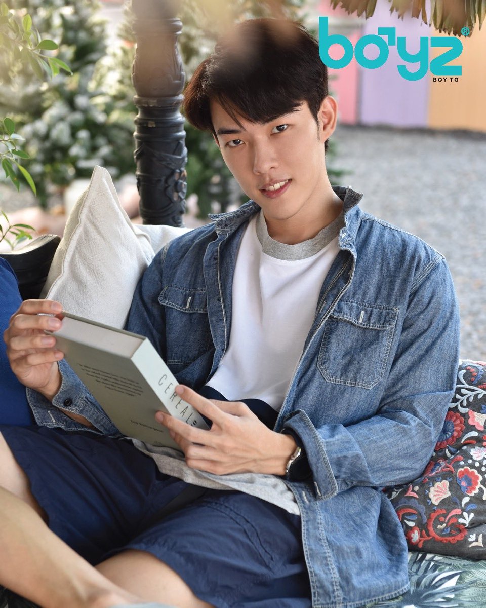 boy2_to's tweet photo. Smile a little more, regret a little less. 😊-BOOM- Cr. @noted #boy2_to https://t.co/Z1yFNjsqDK