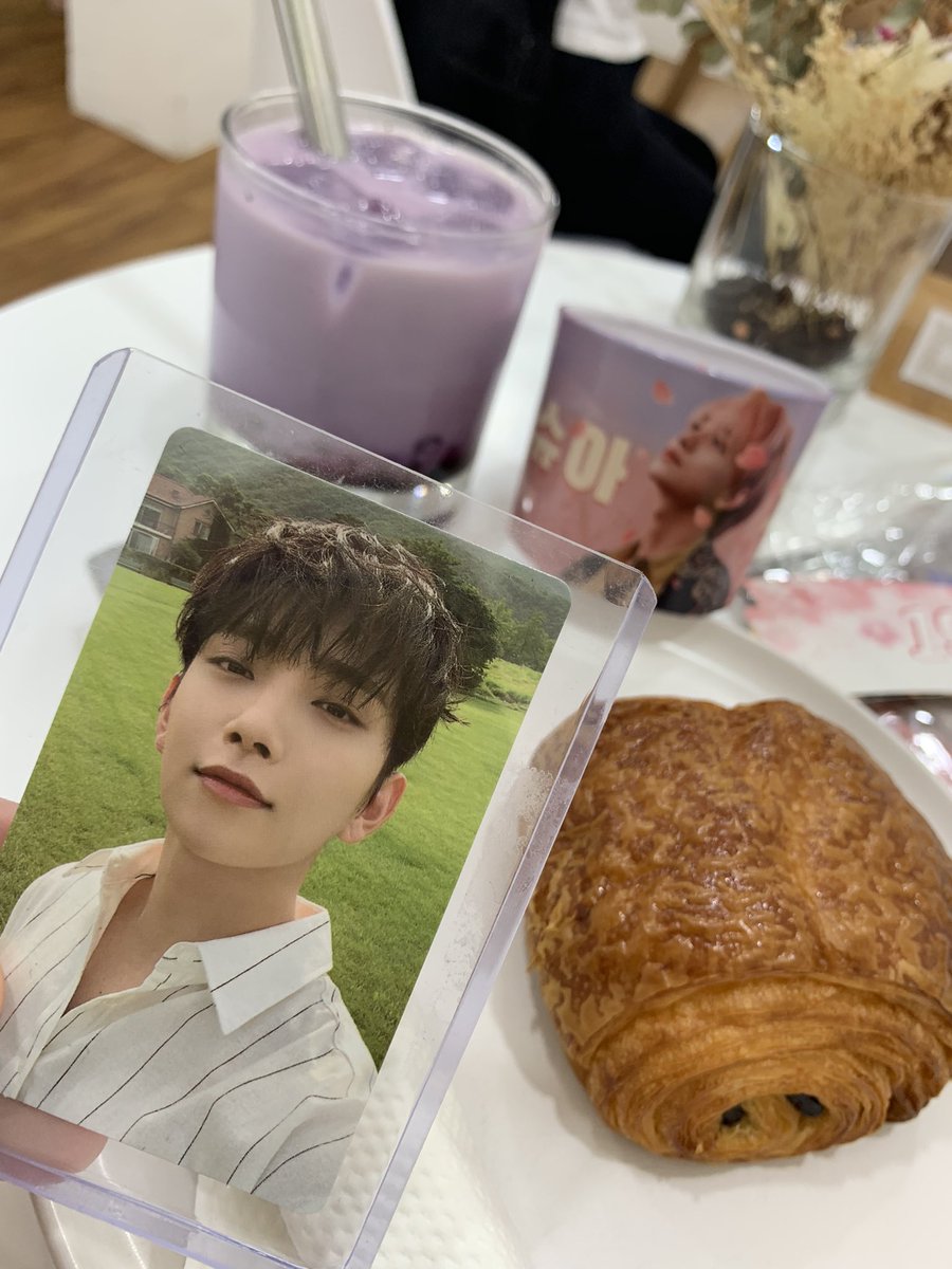 yixingmi1007's tweet photo. Thanks for organising ππβ¨β¨
Happy advanced birthday shuaaa π¬π¦πβ¨
#MELLIFLUOUSHJS @MellifluousHJS https://t.co/kj1fZWx97q