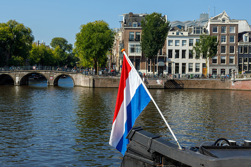 EuropeanGrowthR's tweet photo. 𝐋𝐨𝐧𝐠-𝐭𝐞𝐫𝐦 𝐫𝐞𝐬𝐢𝐝𝐞𝐧𝐭 𝐄𝐔 𝐩𝐞𝐫𝐦𝐢𝐭
If you have lived in the Netherlands with a valid Dutch residence permit for at least 5 years consecutively, you can apply for a long-term resident EU permit.
#EUpermit #longtermresident #netherlands https://t.co/cFPLIEPA47