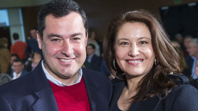 Se llama Carmen Crespo y es la consejera de agricultura de Andalucía. Lleva desde 1990 viviendo de la política con más de 20 cargos. Acaba de ser imputada por amaño de concursos públicos a cambio de mordidas para la caja b del PP en Almería. En Canal Sur lo esconden.