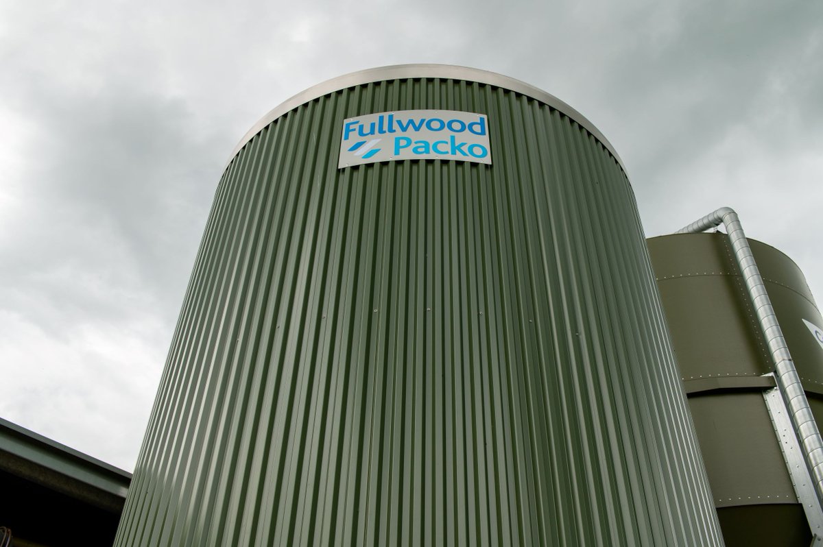 FullwoodPackoUK's tweet photo. Fullwood Packo's Vertical Milk Cooling Tanks allow you to place premium quality milk storage outside #thatscool 

#SmartMilking #FreshThinking https://t.co/yrMRnYMZKg