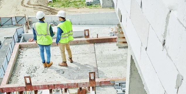 De krapte in personeel op de bouw is weer op het niveau van voor de coronacrisis. Het is lastig om bouwpersoneel te vinden maar het is zeker zo lastig het personeel te behouden. Hoe speel je daar als werkgever op in? Wij hebben dé tips voor je: bit.ly/3zbDOcr