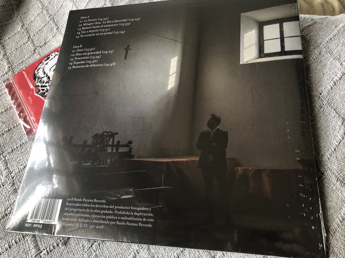 <a href="/RuidoParaiso/">Ruido Paraíso</a> me acaba de llegar mi auto regalo de Navidades!!
Polifonía y Gran Atlas!!!
Hay que ver cómo me conozco y que bien me he portado 😂😂😅😅