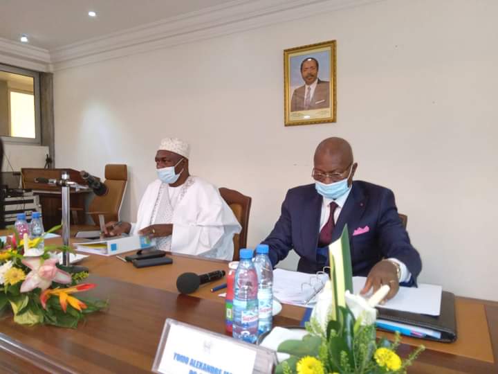 BUREAU NATIONAL DE L'ÉTAT CIVIL (BUNEC)
Les travaux des 12 session ordinaire et 9ème session extraordinaire du Conseil d'Administration, en cours à Yaoundé, présidés par le PCA FAI YENGO Francis.