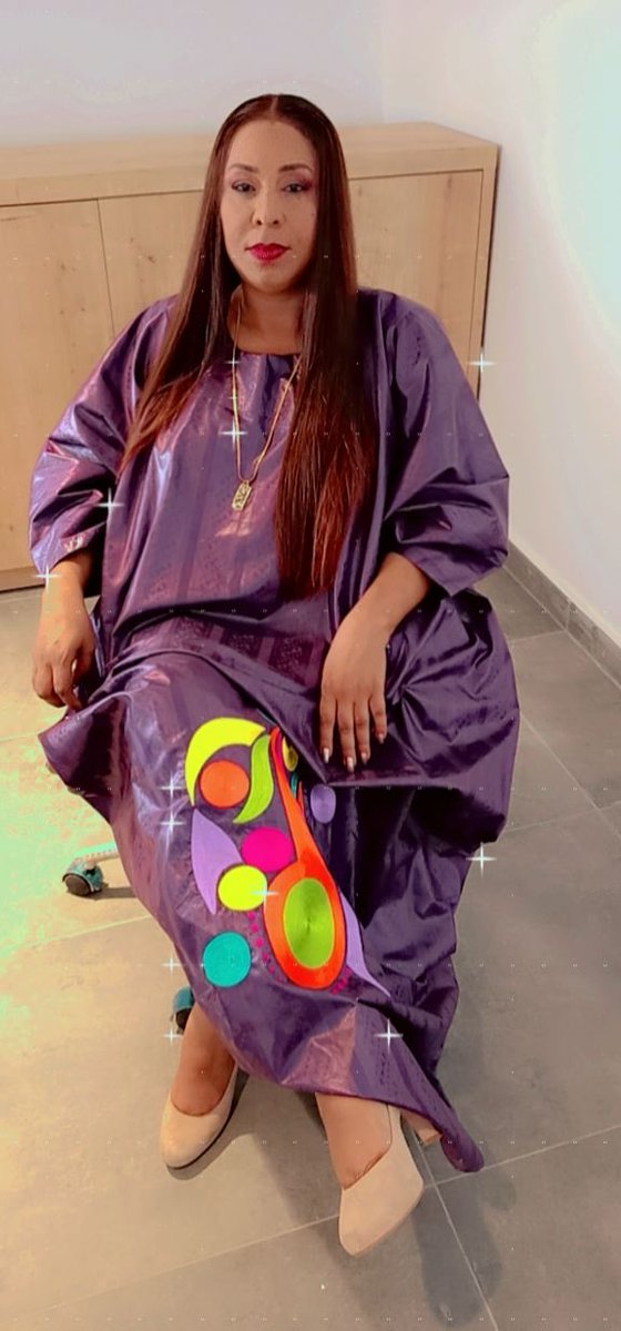 fatima_bocoum's tweet photo. Merci de m’avoir suivi hier comme MC à l’inauguration du TER. Habillée et maquillée par des filles de la toile ♥️ https://t.co/XPoDhbeQfl