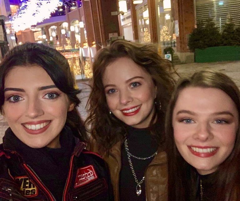 When nightclubs close and the street is the next best thing ✌🏻Anyone who was meant to see us in Limelight tonight we’ll be busking in Belfast (across from Dunnes) from 12pm today come say hi!