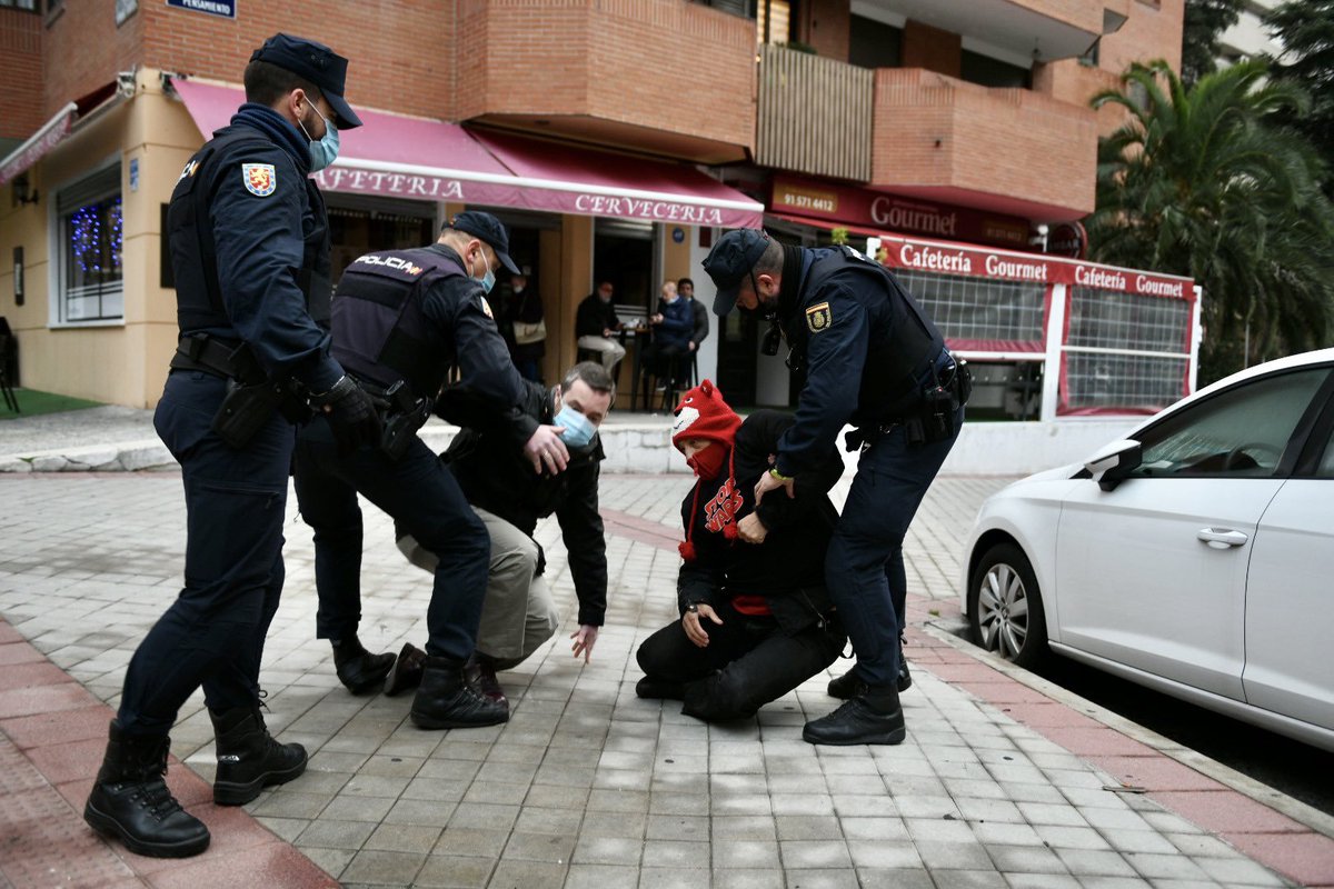 40diasEsp's tweet photo. La imagen de la dignidad https://t.co/pWw8bNYt0v