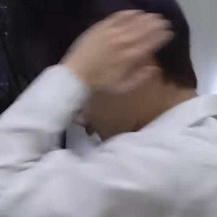 linoscookie's tweet photo. WHO THE HELL NOOT NOOTS WHILE WORKING OUT ??? https://t.co/sDGKkDTC2O