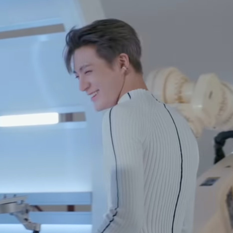 เจโน่ลี                              พิน่อ