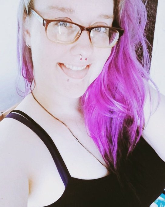 UniKittySV's pics and videos FHsO5YdXoAUDiuh jpg:small preview