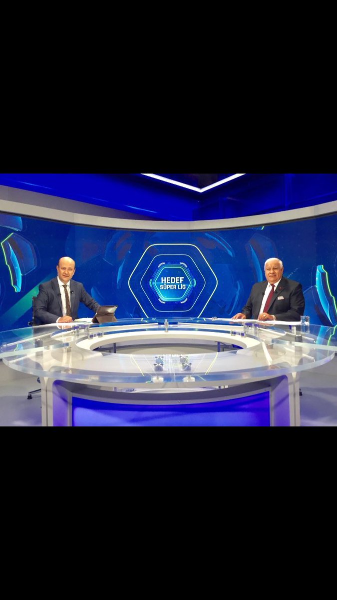 TRT SPOR Hedef Süper Lig (@_hedefsuperlig) on Twitter photo Hedef Süper Lig bu akşam 21.00’de <a href="/trtspor/">TRT Spor</a> da. Spor Tpto 1. Lig’de haftanın maçlarından özetler ve tartışmalı pozisyonların yer aldığı programı <a href="/cuneytersan/">Cüneyt Ersan</a> sunuyor, <a href="/ULGENHAYRI/">HAYRİ ÜLGEN</a> yorumluyor. Hedef Süper Lig bu akşam 21.00’de <a href="/trtspor/">TRT Spor</a> da. Spor Tpto 1. Lig’de haftanın maçlarından özetler ve tartışmalı pozisyonların yer aldığı programı <a href="/cuneytersan/">Cüneyt Ersan</a> sunuyor, <a href="/ULGENHAYRI/">HAYRİ ÜLGEN</a> yorumluyor.