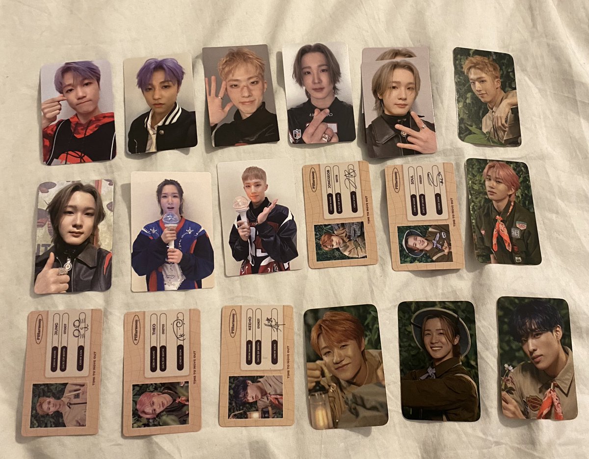 intakness's tweet photo. Hi p1eces!

I’m currently in need of money so I’m sadly going to sell my entire P1Harmony collection…

I want to sell it as a whole bundle for €102, which is €3 per pc (34 pcs x €3)

Pm me if you’re interested :) 

(btw its open to ww)

#P1harmony #p1hsale #P1Harmonysale https://t.co/Tlhwx7Ph2J