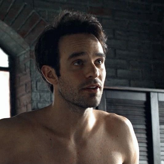 goforloki's tweet photo. ⓘ this user is in love with matt murdock https://t.co/vylou8oTu5