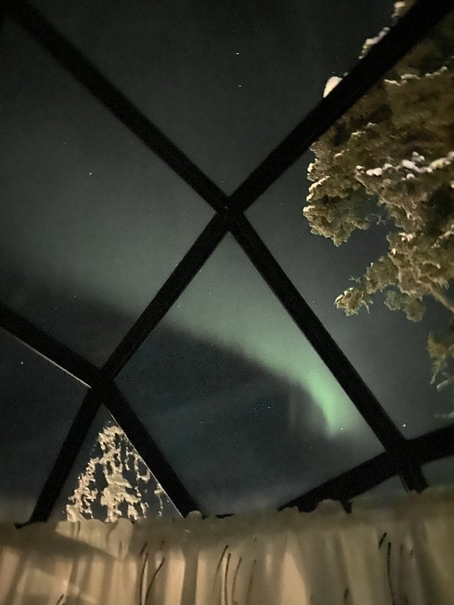 javiboeci's tweet photo. Cosas que hay que ver una vez en la vida..Pelos de punta al recordar estos momentos. #NorthernLights #AuroraBorealis https://t.co/O21n0pN7rg
