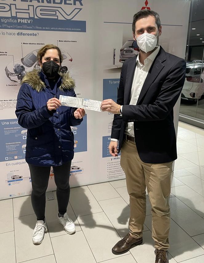 ¡Enhorabuena Azucena! Ahora a disfrutar del partidazo #GetafeRealMadrid