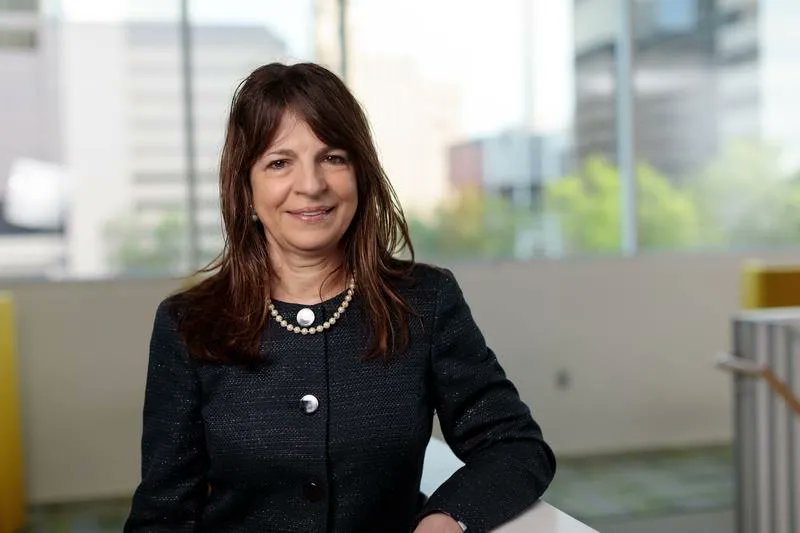 AZAdvances's tweet photo. Mayo Clinic launched a new bio-manufacturing strategy which seeks development in next-generation biotherapeutics. This development will help deliver new cures for rare and complex conditions.  

Click below to learn more:

https://t.co/b0yBT6A2Rp

#AZAdvances #AZInnovation #AZBio https://t.co/1s7WMzLYj6