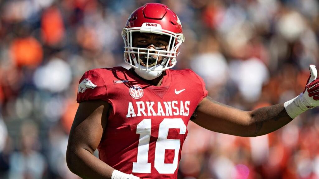 Wide Receiver Rankings: Breaking down the best wide receivers in college football https://t.co/Q4C2rcdy1Z #NFL #NFLDraftNews https://t.co/eRkkGCfmJr