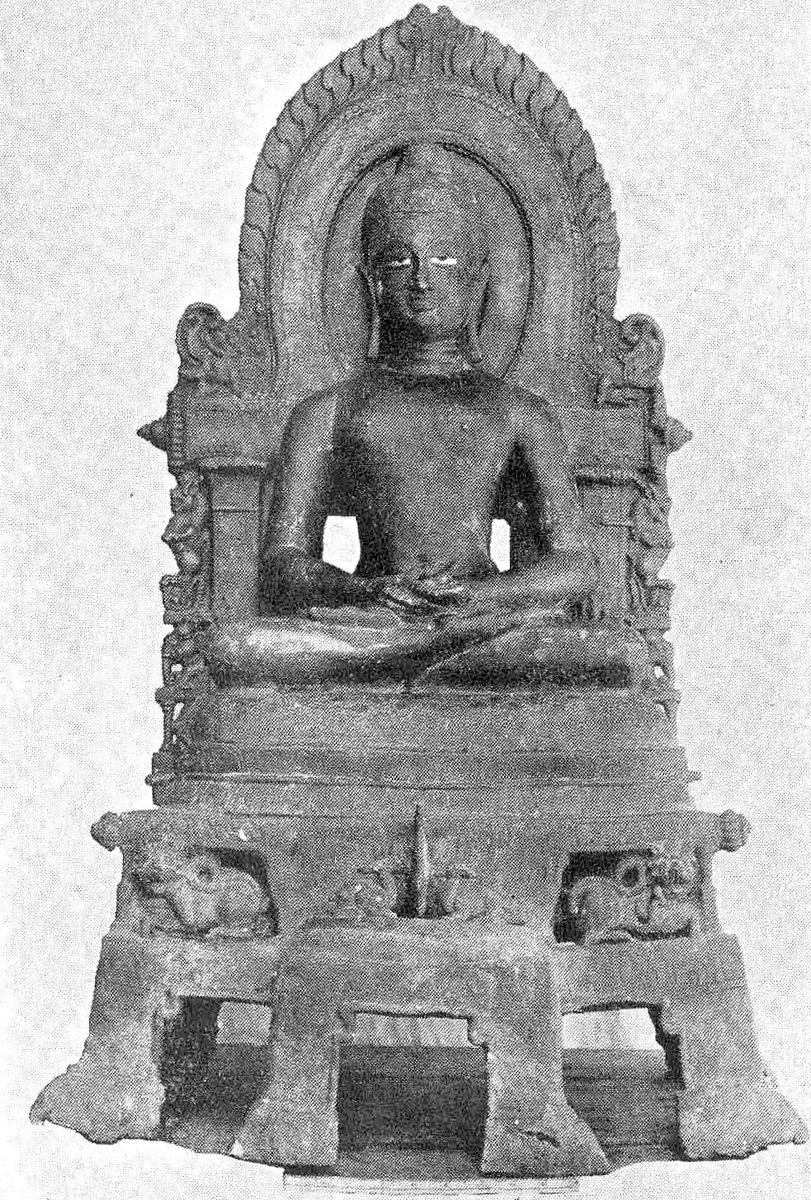 This Pratimaji is one of the oldest (Archaeologically dated) #Jain idols from #Gujarat, excavated from #Mahudi. The Brahmi Lipi inscription mentions “Vairi Gana” dating the idol back to 1st CE AD (584 years after the Nirvan of Prabhu Mahavir - Kalpasutra Sthaviravali) 
#Jainism