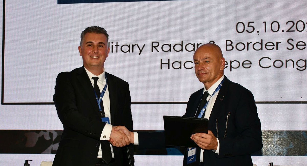 MSI_Dergisi's tweet photo. AC Tasarım and OPTOKON Signed Joint Production and Distributorship Agreements
➡️ Click here for the rest of this news article from the “MRBS’21 Special Coverage”: https://t.co/N7J4CGoSXx
@MRBSTurkey @FatihAltunbash @burhan_varol @MUSIADAnkara
#msitdr #ACTasarım #OPTOKON #MRBS https://t.co/nSecC58pVR