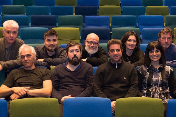 La Asociación Profesional de Productores Ejecutivos de las Artes Escénicas <a href="/appeae_ar/">Productorxs Ejecutivxs</a>, reúne a más de 80 profesionales de distintos circuitos y disciplinas escénicas de 🇦🇷🇪🇸🇨🇱🇺🇾

▫️Conoce más en su página web:
🔗appeae.com