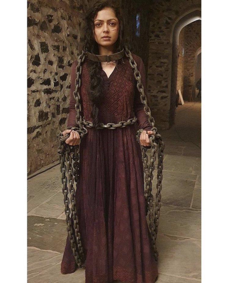 <a href="/asjadnazir/">Asjad Nazir</a> My favourite <a href="/drashti10/">Drashti Dhami</a> #DrashtiDhami as #KhanzadaBegum #Khanzada #TheEmpire