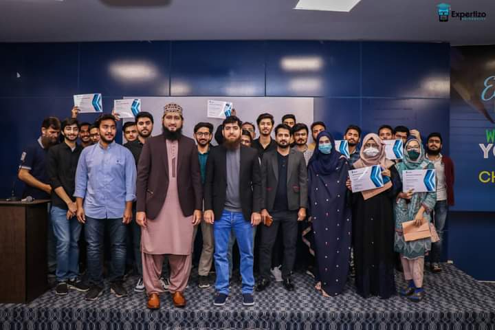 Adi_stubborn's tweet photo. Allhamdullilah, got certificate from Expertizo. Had an amazing seminar with our respected guest @smkamranqadri. 
Huge Thankyou for my mentors and my support system @TaleyaMirza thank you for always guiding me back to the right path.I really do not know where I would be without u https://t.co/07EUUSYKbj