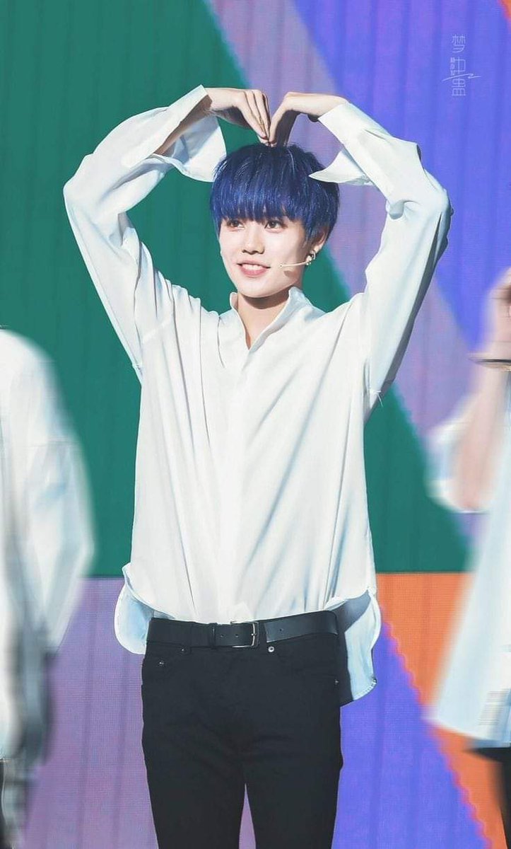 aoomaim6607's tweet photo. Good night Evanism ทุกคนนะครับ #numberoneinmyheart love you every day #หลินเยี่ยนจวิ้น #LinYanjun #EvanLin #FrontRowEvanismTH https://t.co/YUcXvbmKa6